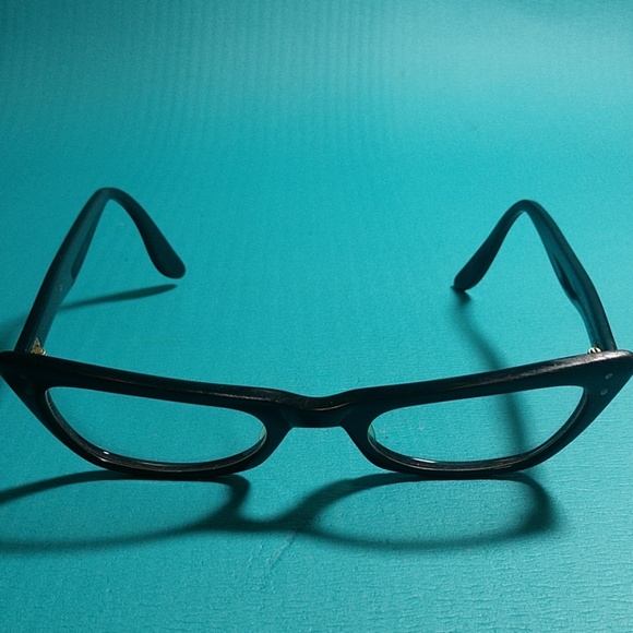 Vintage Cat Eye Bausch and Lomb Black Frames - Picture 2 of 7